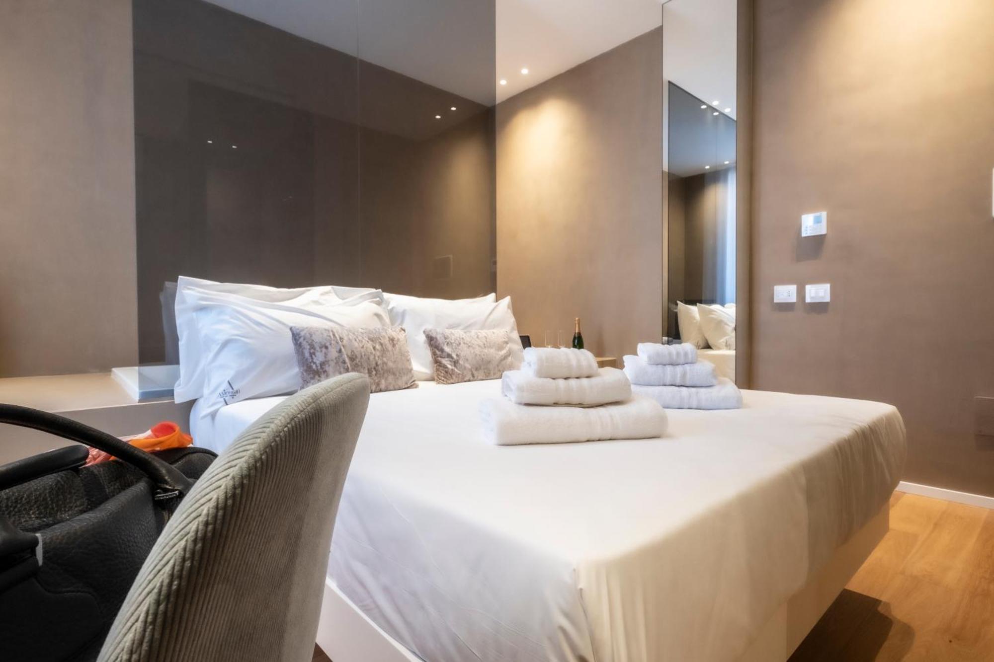 Amorgiu Luxury Suites Palermo Exteriör bild